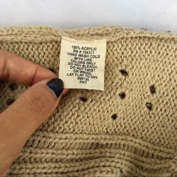 UO Urban Outfitters Tan Beige Camel Dotted Sweater - Picture 10 of 10